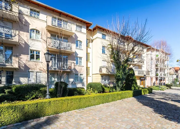 Luxury Seaside Victus With Parking And Balcony By Noclegi Renters