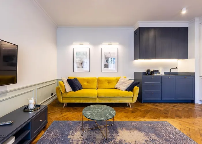 Luxury Seaside Victus With Parking And Balcony By Noclegi Renters
